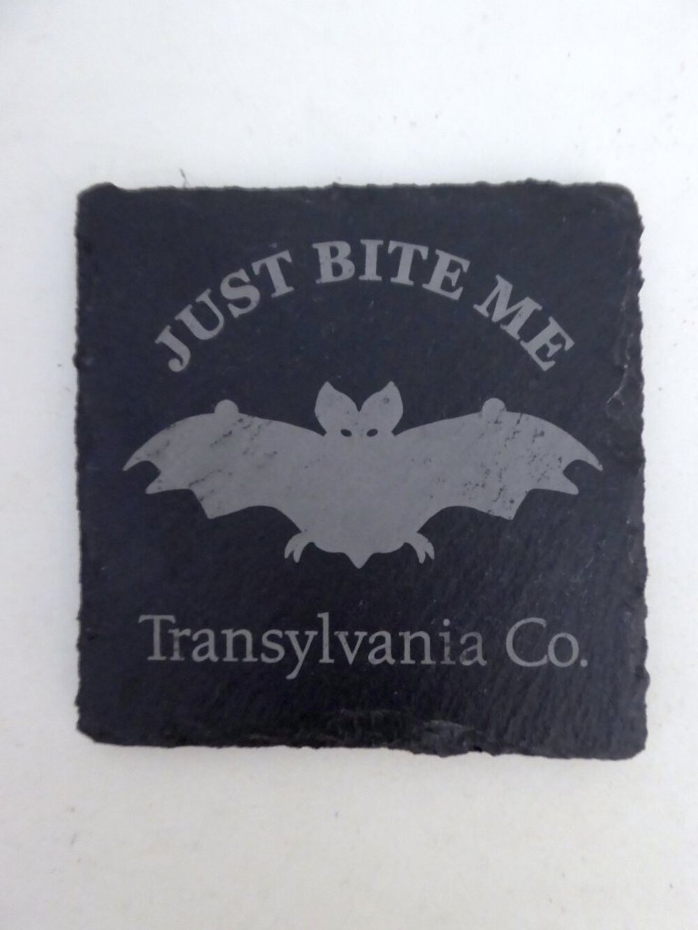 NEW 4” HALLOWEEN SLATE STONE DRINK COCKTAIL COASTER BAT TRANSYLVANIA DRACULA